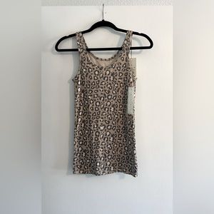 Women’s leopard tank top